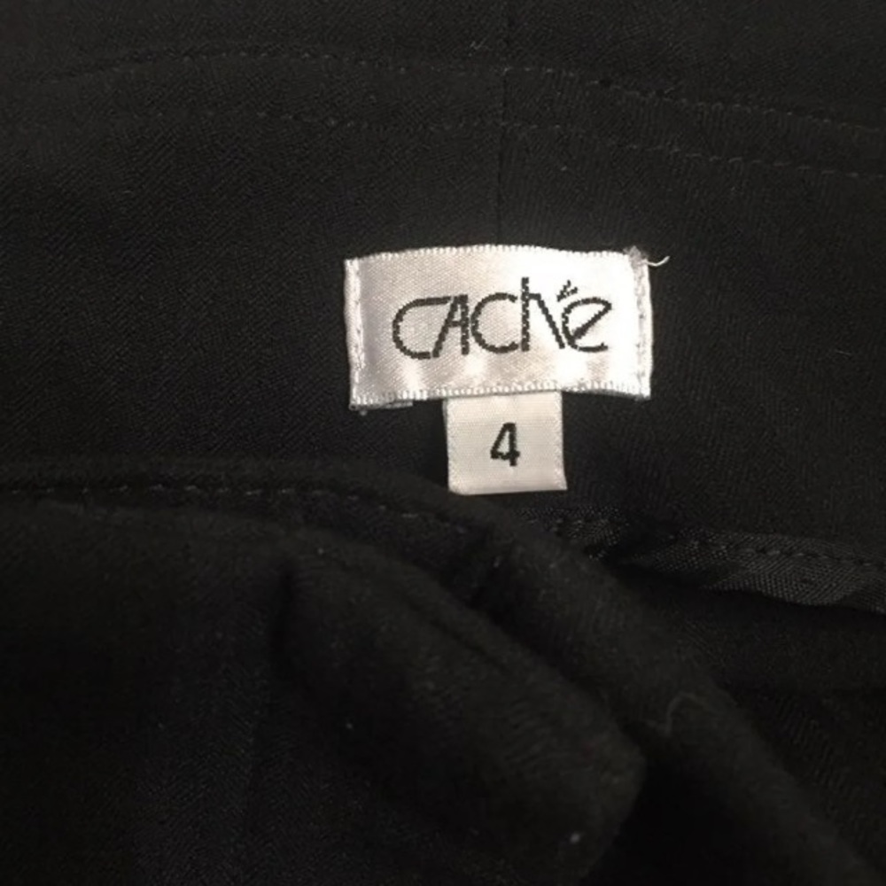 Cache - Picture 2 of 10